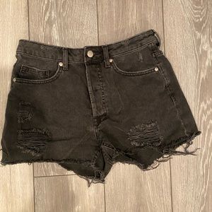 black jean shorts women’s